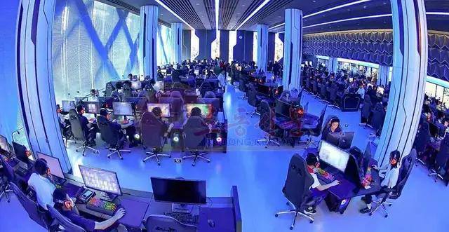 朝鲜网吧开业人满为患,都能玩什么游戏?打使命召唤?