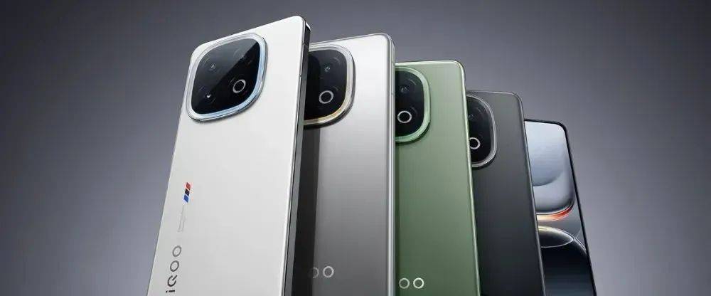 iQOO现身游戏直播,15系列新机整装待发